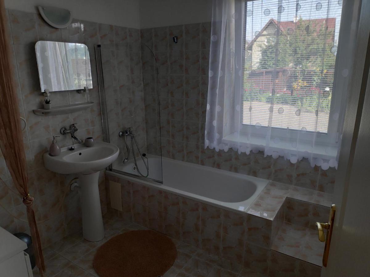 Holiday Home Liptovsky Peter Liptovsky Hradok Bagian luar foto